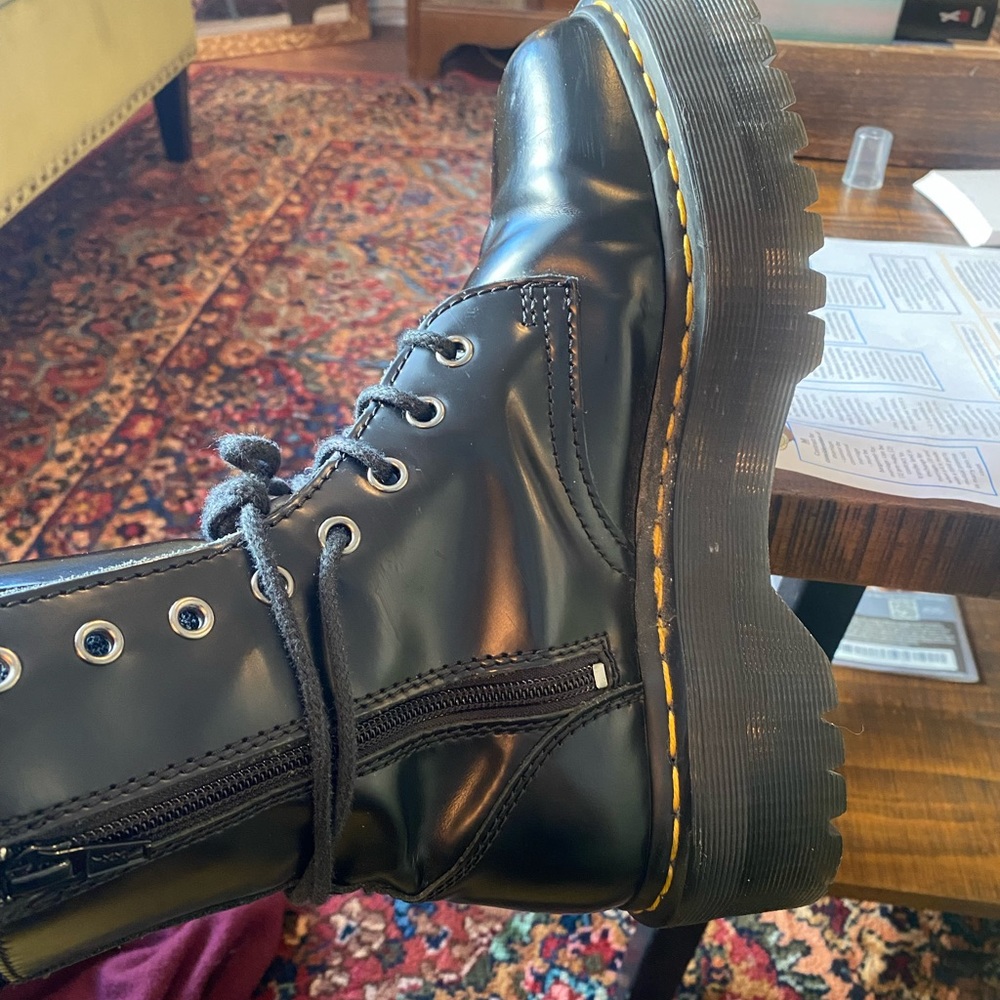 Platform docs in great shape for a great price!
